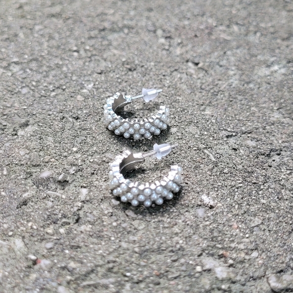 2 for $14! Silver Hoop Earrings NWOT - Picture 2 of 2